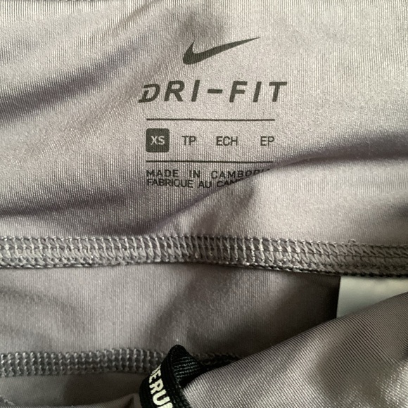 Nike leggings - Picture 2 of 5